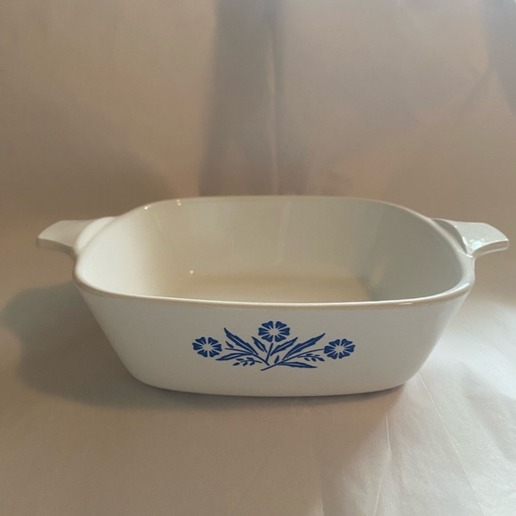 Set of 6 vintage Corning Ware petite casserole pans